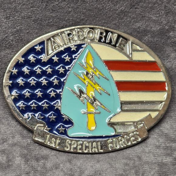 Vintage Military Airborne 1st Special Forces Heavy Cast Metal Belt Buckle USA - Picture 9 of 9